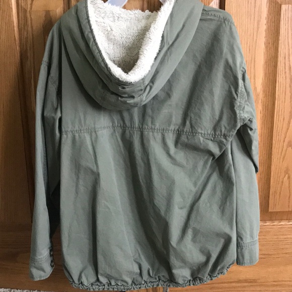 Army green pullover jacket - Picture 2 of 2